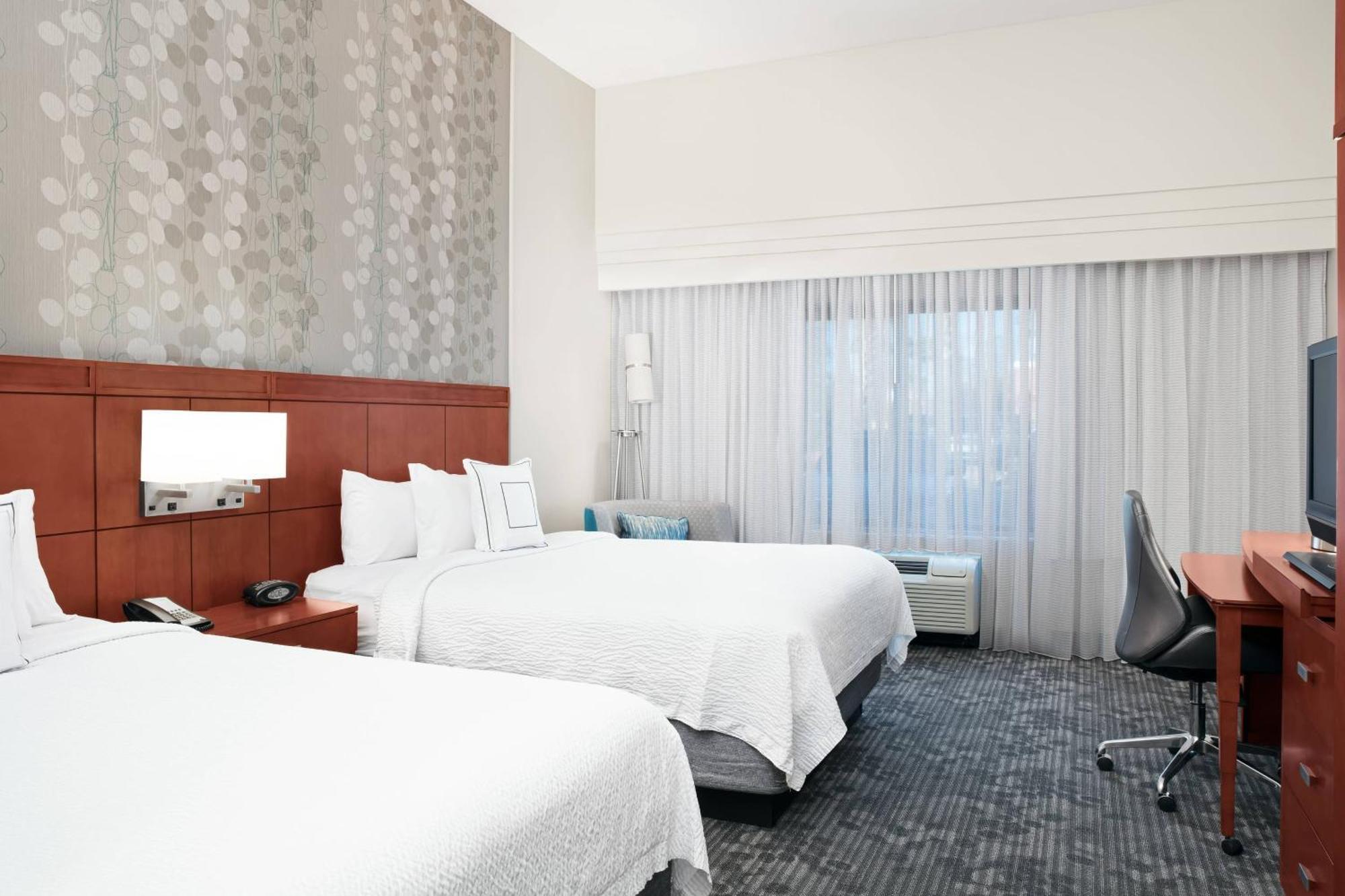 Отель Courtyard By Marriott St. Augustine I-95 Экстерьер фото